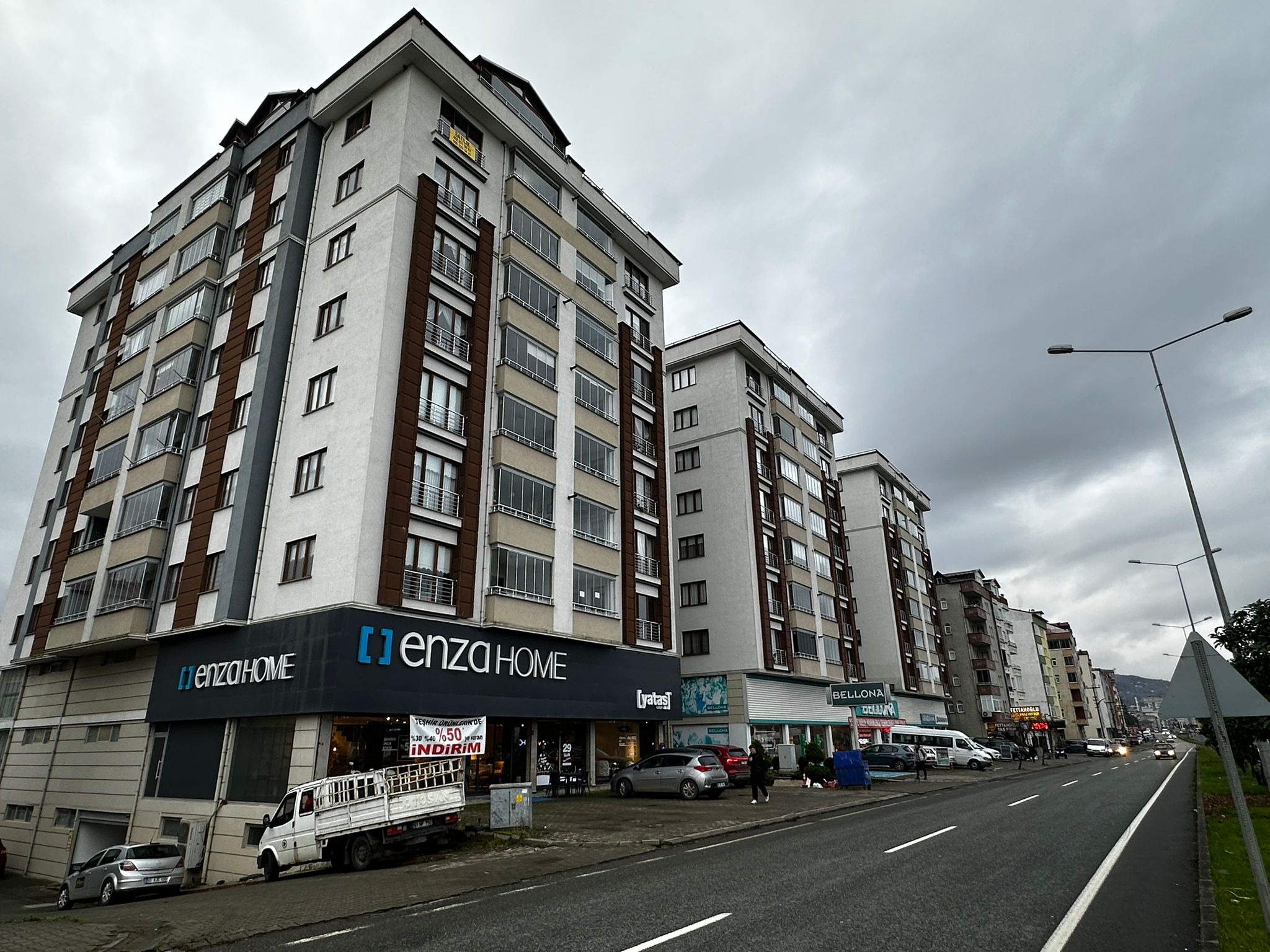 MABEL GAYRİMENKUL/VAKFIKEBİR SİTE İÇİ 240 M2 SATILIK 6+1 DUBLEKS